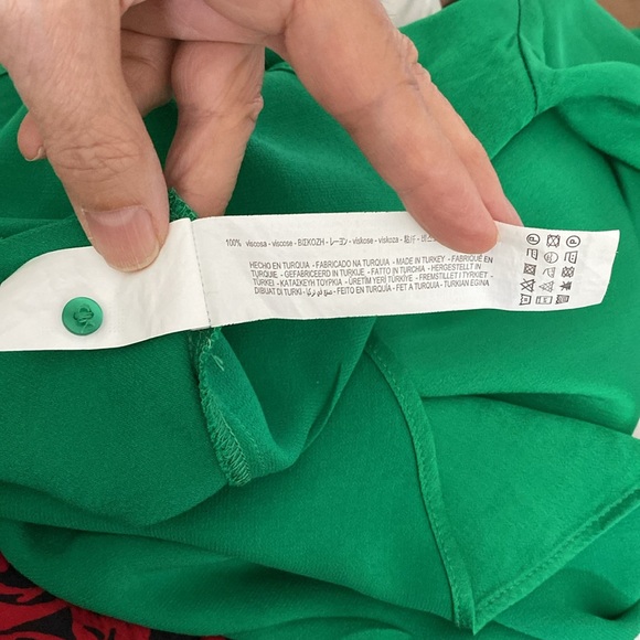 Zara women’s wrap 100% viscose blouse top! Size M - Picture 14 of 15